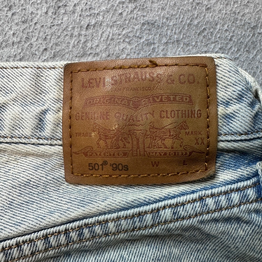 Levi's 501 Jeans Womens 27 Light Blue 90s Straight Leg Raw Hem Acid Wash Denim - Picture 5 of 13
